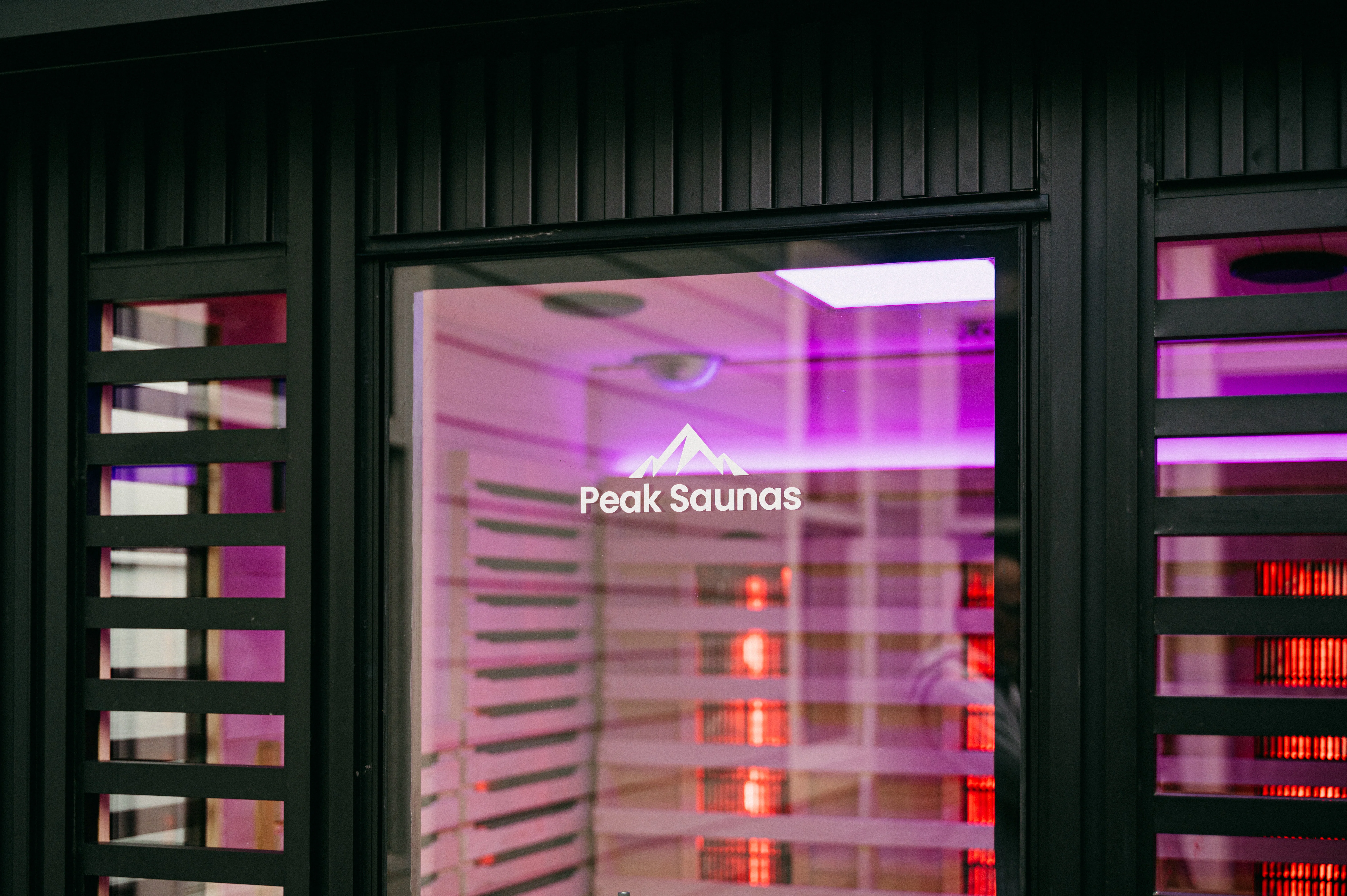 Kilimanjaro 5-Person Outdoor Full Spectrum Infrared Sauna with Full-Body Medical-Grade Red Light Therapy and Smart WiFi App Control - Image 11